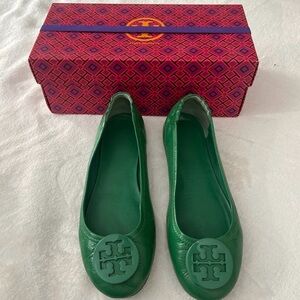 Tory Burch Green Leather Logo Ballet Flats